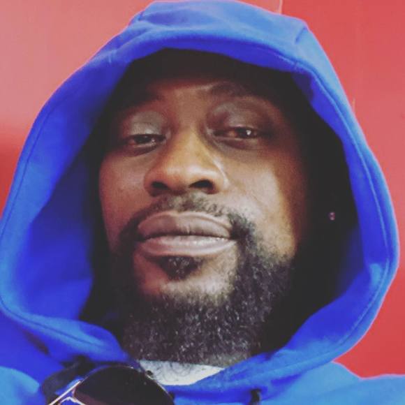 Profile Picture of Lawrence Martin (@yungburns) on Poshmark