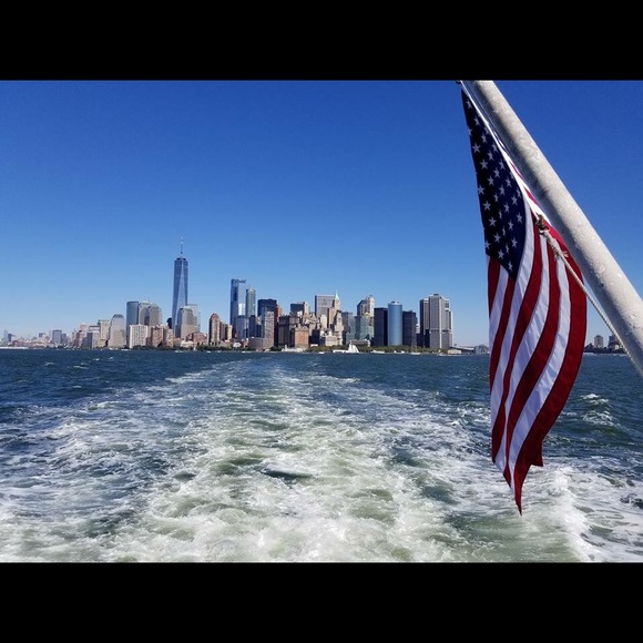 Profile Picture of Isabel Dehmer (@irodrig4) on Poshmark