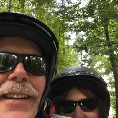 Profile Picture of America First (@LoriHolyokeWade) on Twitter