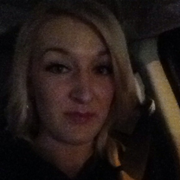 Profile Picture of Teresa Whitbeck (@tlwhitbeck13) on Poshmark