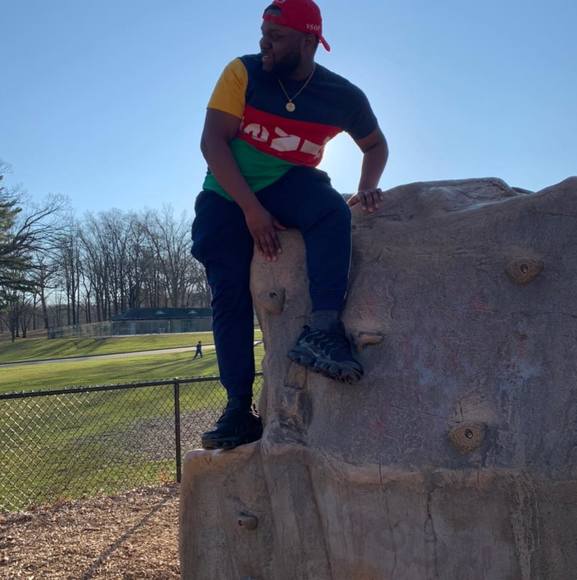 Profile Picture of Andrew Roman (@andrew808mafia) on Poshmark
