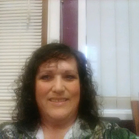 Profile Picture of Denise Fournier (@denisefournier) on Poshmark