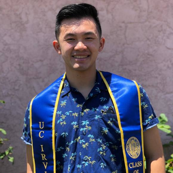 Profile Picture of Peter Ly (@peterlyrulez) on Poshmark