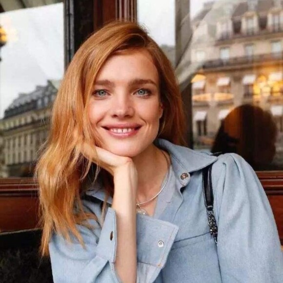 Profile Picture of Eileen Frances (@yceskpjkgbt) on Poshmark