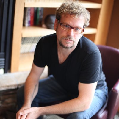 Profile Picture of Daniel D. Maurer (@danthestoryman) on Twitter