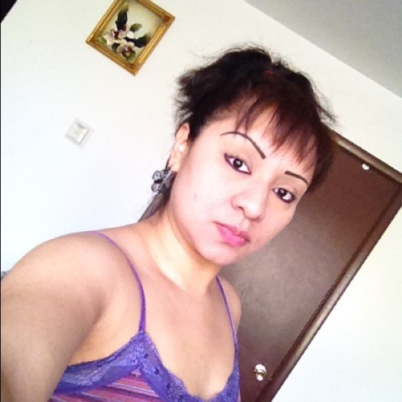 Profile Picture of Silvia Rivas (@perrra1) on Poshmark