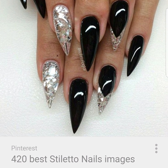 Profile Picture of Loren Reyes (@loren0424) on Poshmark