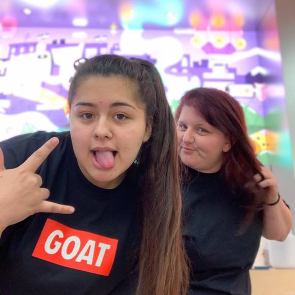 Profile Picture of Brenda Case (@bcase2002) on Poshmark