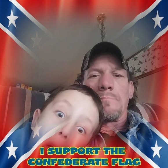 Profile Picture of Dennis Lutomski (@dennis_lutomski) on Poshmark