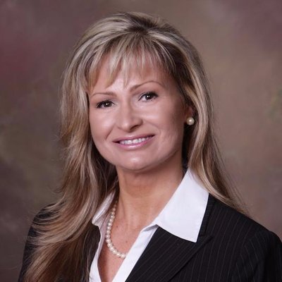 Profile Picture of Michelle Undorf (@MichelleUndorf) on Twitter