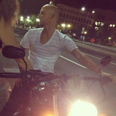 Profile Picture of Neil #DeleteRobinHood (@NeilChristensen) on Twitter