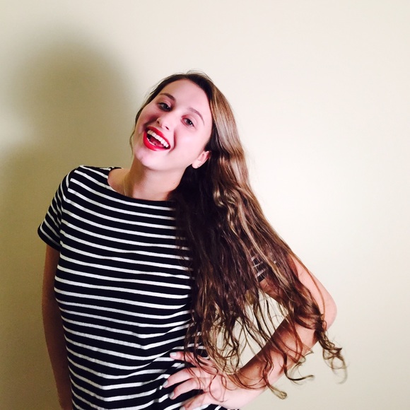 Profile Picture of Aubrey Pulkowski (@aubreygrace) on Poshmark