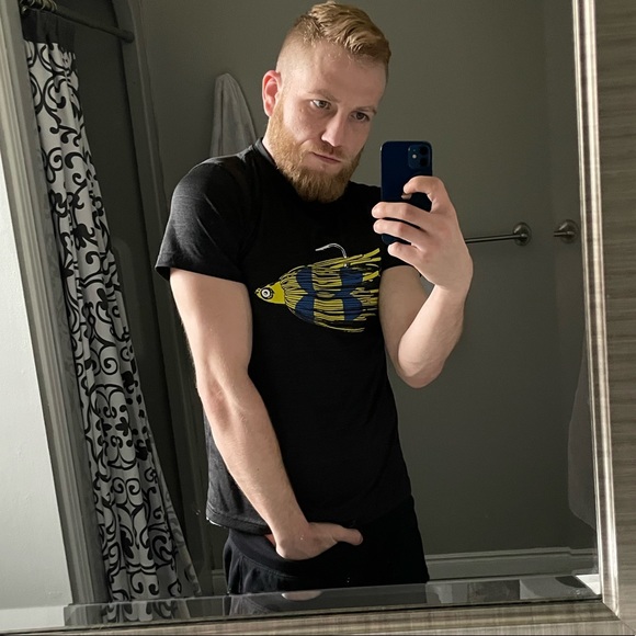 Profile Picture of Andrew Staruch (@andrewstaruch) on Poshmark