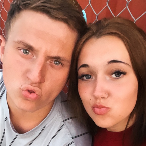Profile Picture of Madison Engelkes (@madisonengelkes) on Poshmark