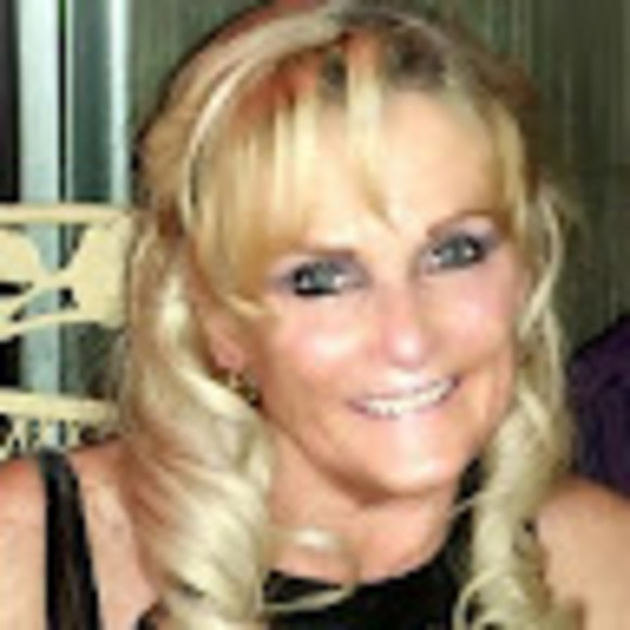 Profile Picture of Kathy Jordan (@kathyjordan729) on Poshmark