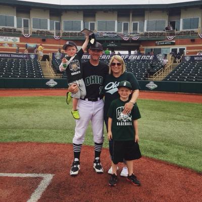 Profile Picture of Craig Moore (@coachmoore_17) on Twitter