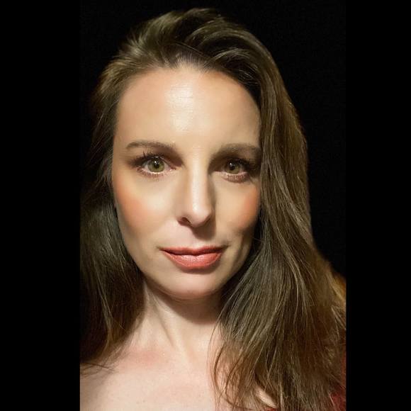 Profile Picture of Melissa Kinast (@lttlmelissa) on Poshmark