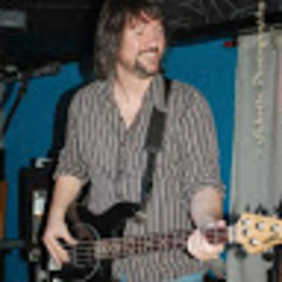 Profile Picture of David Lenda (@dlenda) on Poshmark