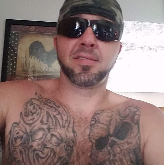 Profile Picture of Tim Long (@tlong1541) on Poshmark