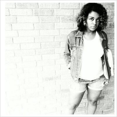 Profile Picture of Raven Wiseman (@RaySimone12) on Twitter