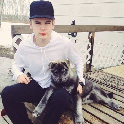 Profile Picture of Colin Strong (@_colinstrong) on Twitter