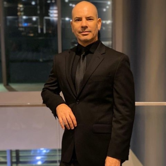 Profile Picture of Michael Hatheway (@michaelhatheway) on Poshmark