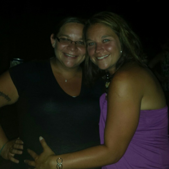 Profile Picture of Bobby Gates (@bjgates) on Poshmark