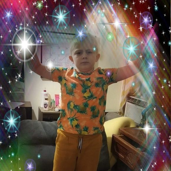 Profile Picture of Shawna Palm (@jayviansnanny) on Poshmark