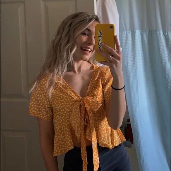 Profile Picture of Paulina Skowronska (@skronkp) on Poshmark