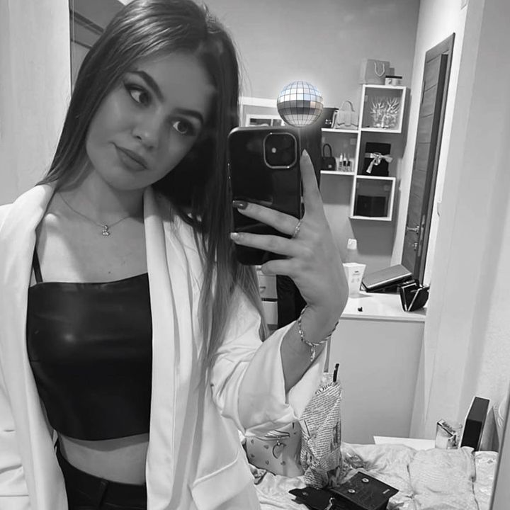 Profile Picture of Martina🎀 (@martinarizova) on Tiktok
