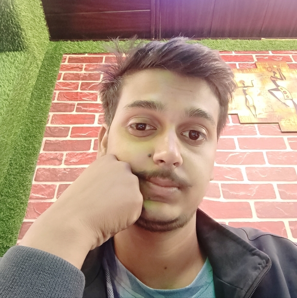 Profile Picture of Raushan Kumar (@raushankumar318) on Poshmark