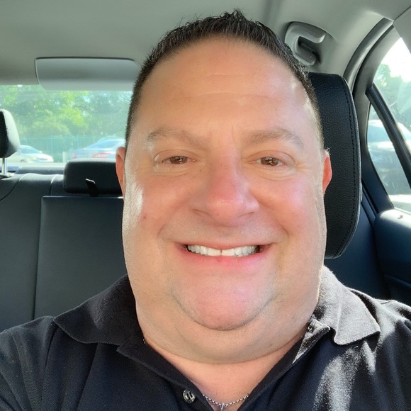 Profile Picture of Scott Klein (@scottklein55) on Poshmark