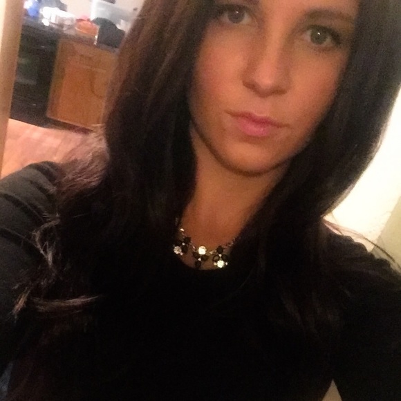 Profile Picture of Megan Nanney (@meganmarie511) on Poshmark