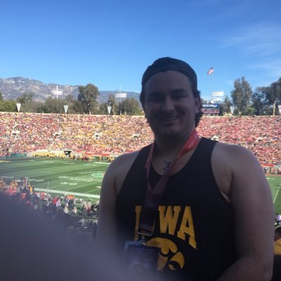 Profile Picture of Zachary_John (@ZachHenkel11) on Twitter