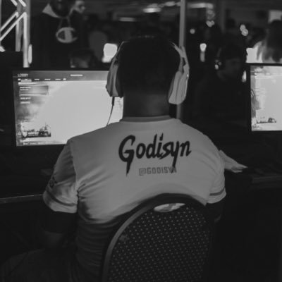 Profile Picture of ÉD🤍🐐 (@Godisyn) on Twitter