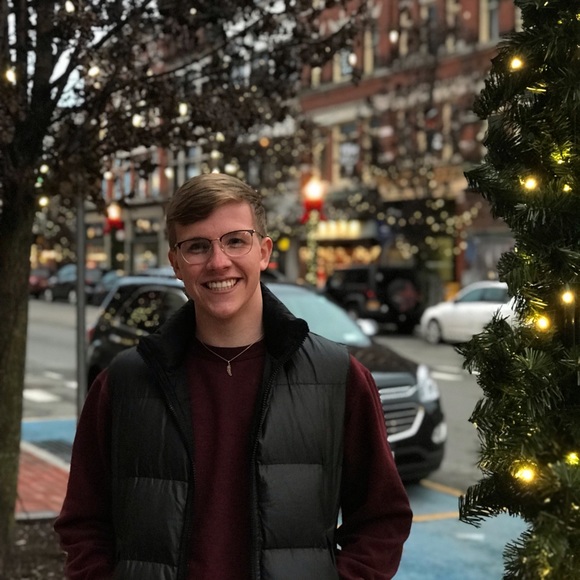 Profile Picture of Logan Tyler (@ltyler4902) on Poshmark