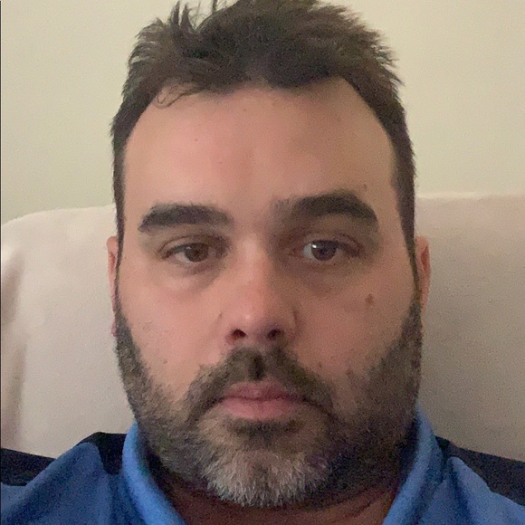 Profile Picture of Eric Diebner (@edeeebs18) on Poshmark