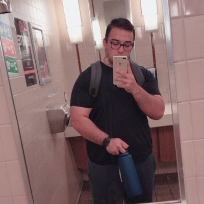 Profile Picture of Peter Lara (@plara63) on Twitter