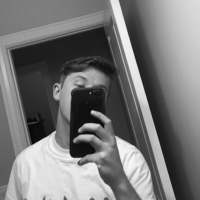 Profile Picture of Bruce 💭 (@blaine_larsen) on Twitter