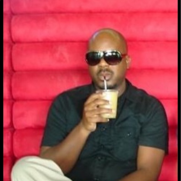 Profile Picture of Harold Martin (@wintourbee) on Poshmark