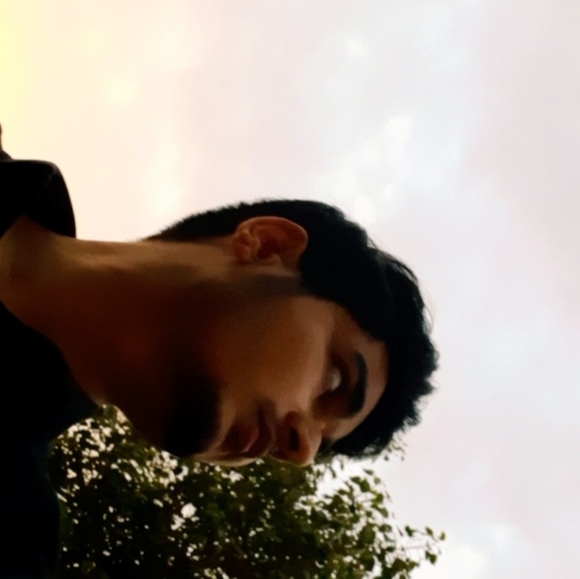 Profile Picture of Abhinav Srivastava (@abhinav790) on Poshmark