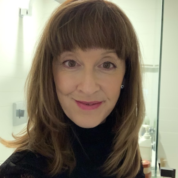 Profile Picture of Michelle Michaloski (@mmichaloski) on Poshmark