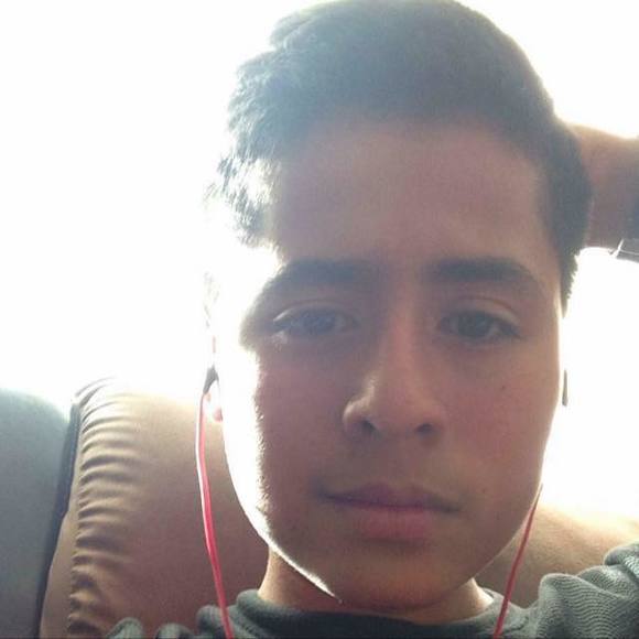 Profile Picture of Octavio Hernandez (@davitodavito) on Poshmark