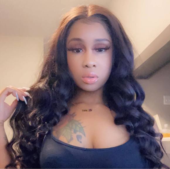 Profile Picture of Shego Rose (@shegorose) on Poshmark