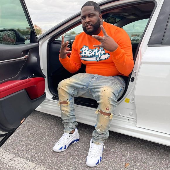 Profile Picture of Dontrell Jackson (@dontrelljackson) on Poshmark