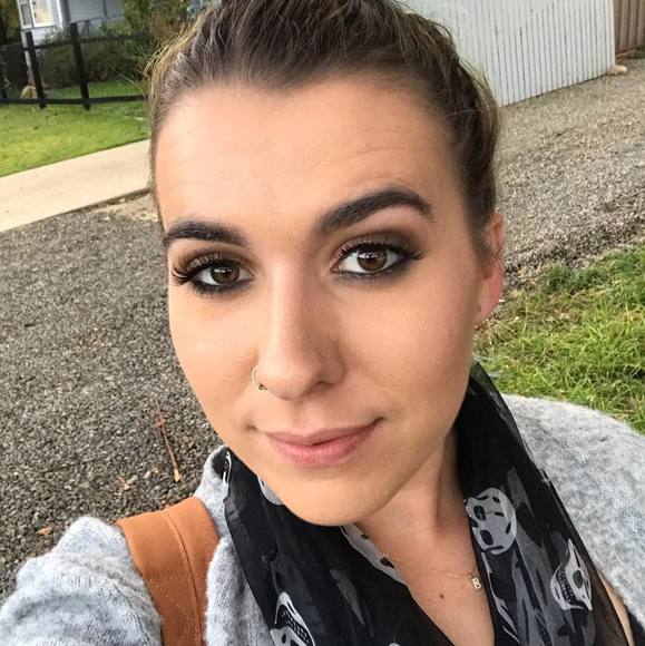 Profile Picture of Tory Roberts (@toryroberts424) on Poshmark