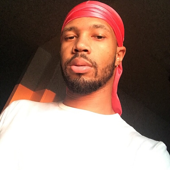 Jerremy Davis - Poshmark Profile Picture of Jerremy Davis (@jaaydee3) on Poshmark