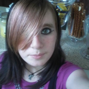 Profile Picture of Catherine Copple (@fyrecrose) on Myspace