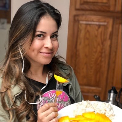 Profile Picture of Rachel Chambers (@RancherChamb) on Twitter