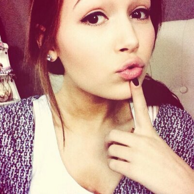 Profile Picture of Brea Henderson (@_HopeBrady) on Twitter